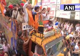 
      
      Sunny Deol holds roadshow in Amritsar
      
      
