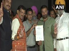 
      
      Sunny Deol wins from Gurdaspur, says will work hard for people
      
      