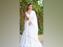 
      
      Suhana Khan imparts desi vibes in Manish Malhotra's...
      
      