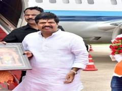 
      
      Andhra Tourism minister visits gas leak site in Visakhapatnam 
      
      