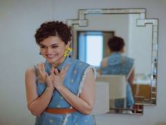 
      
      'Thappad' wrap-up: Taapsee posts about haunting director...
      
      
