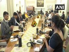 
      
      PM Modi holds talks with Sri Lankan PM Rajapaksa at Hyderabad...
      
      