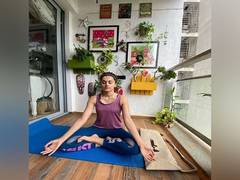 
      
      Taapsee Pannu performs Yoga, says 'an eclipse is the best...
      
      