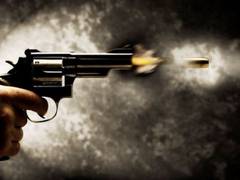 
      
      Encounter breaks out in Delhi's CR Park, one injured  
      
      