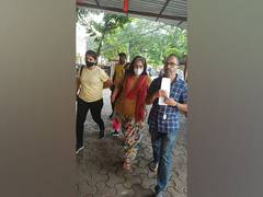 
      
      Teesta Setalvad detained by Gujarat ATS team in Mumbai
      
      