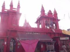 
      
      Temples in Varanasi shut amid lockdown
      
      