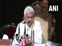 
      
      J-K LG Manoj Sinha reviews Amarnath Yatra preparations 
      
      