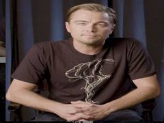 
      
      DiCaprio help save life of man who was stranded at sea
      
      