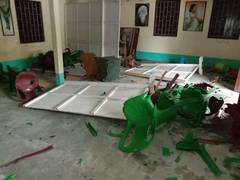
      
      BJP supporters allegedly vandalise TMC office
      
      
