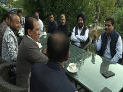 
      
      Tour operators visit Kashmir after govt lifts travel advisory
      
      