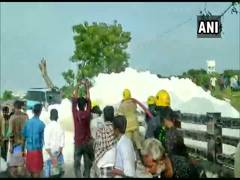 
      
      After overnight rain, toxic foam over Madurai's Vaigai river,...
      
      