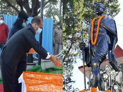 
      
      Himachal CM offers tributes to Mahatma Gandhi, Lal Bahadur...
      
      
