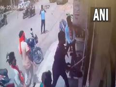 
      
      Sena workers vandalise office of Independent MLA from Gondia 
      
      