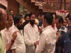 
      
      Pramod Sawant, Shinde-faction MLAs give warm welcome to Maha CM
      
      