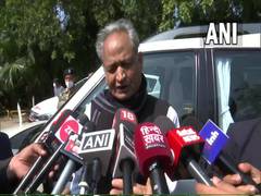 
      
      Chhattisgarh, Rajasthan CMs meet Rahul Gandhi, Priyanka...
      
      