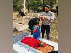 
      
      Siraj pays tribute to late father after returning from Australia
      
      