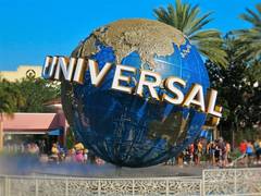 
      
      Phil Lord, Chris Miller seal deal with Universal Pictures
      
      