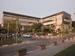 
      
      UAE's RAK Hospital unveils free Online COVID-19...
      
      