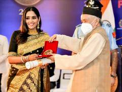 
      
      Nail Tycoon, Dr Leena S. gets Champions of Change Award
      
      