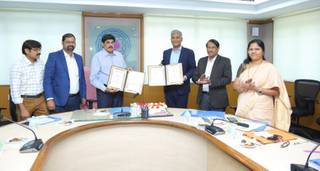 
      
      MoU exchange between Jawaharlal Nehru Technological...
      
      