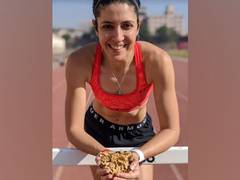 
      
      4 simple yet effective ways to help you lead a healthier life
      
      