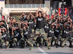
      
      It's a wrap for Varun Dhawan starrer 'Street Dancer 3D'
      
      