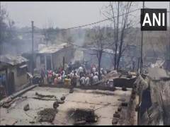 
      
      Fire breaks out in Nagpur's Mahakali Nagar slum area
      
      