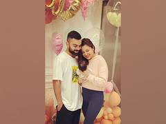 
      
      Virat Kohli gives a glimpse of his phone gallery
      
      