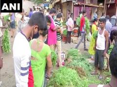
      
      Maharashtra: Locals flout the rules of social distancing in...
      
      