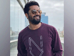 
      
      Vicky Kaushal celebrates one year of 'Sanju'
      
      