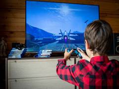 
    Study finds reading may improve with action video games
    