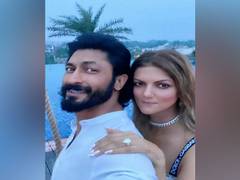 
      
      Vidyut Jammwal confirms his engagement with Nandita Mahtani 
      
      
