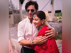 
      
      Vignesh Shivan shares unseen pictures with Shah Rukh Khan
      
      