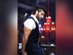 
      
      Arjun Kapoor heads to sets of 'Ek Villian Returns'
      
      
