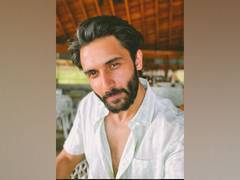 
      
      Late Vinod Mehra's son Rohan Mehra opens up about his new...
      
      
