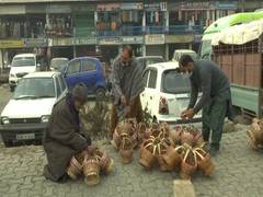 
      
      Kangri fire pots in great demand during winter in Kashmir
      
      
