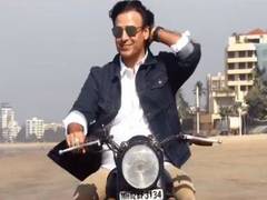 
      
      Vivek Oberoi recreates his entry scene from 'Saathiya' as...
      
      