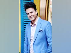 
      
      Vivek Oberoi commences shoot for Malayalam movie 'Kaduva' 
      
      