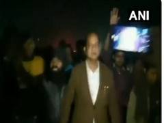 
      
      West Bengal CID to probe bomb attack on minister Jakir Hossain
      
      
