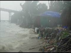 
      
      Violent rain, stong winds in Kodaikanal as cyclone Burevi...
      
      