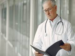 
    Study finds older patients with chronic conditions benefit from reading medical appointment notes
    