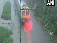 
      
      Maharashtra: Several trains short-originated by Central Railways 
      
      