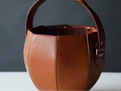 
    Japanese luxury brand introduces handbag for carrying watermelon effortlessly
    