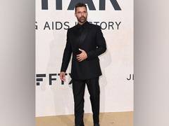 
      
      Ricky Martin's ex-manager sues him for USD 3 million
      
      