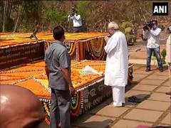 
      
      Naveen Patnaik pays floral tribute to father Biju Patnaik on...
      
      