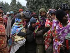
    North India shivers in cold, temp likely to rise from tomorrow
    