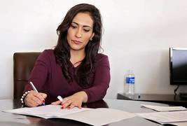 
    Ratio of female managers don't mean higher pay for women
    