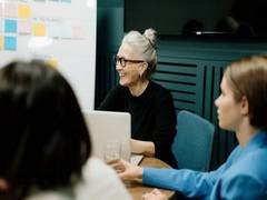 
    Modesty leaves best impression for cooperative teams
    
