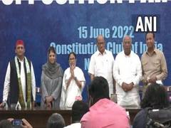 
      
      Abhishek Banerjee attend opposition meet called by Mamata
      
      