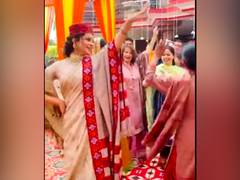 
      
      Wrapped in 'pahadi' attire, Kangana Ranaut dances to folk...
      
      